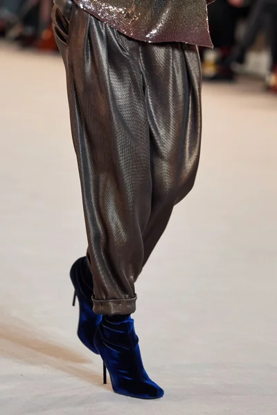 Look 185